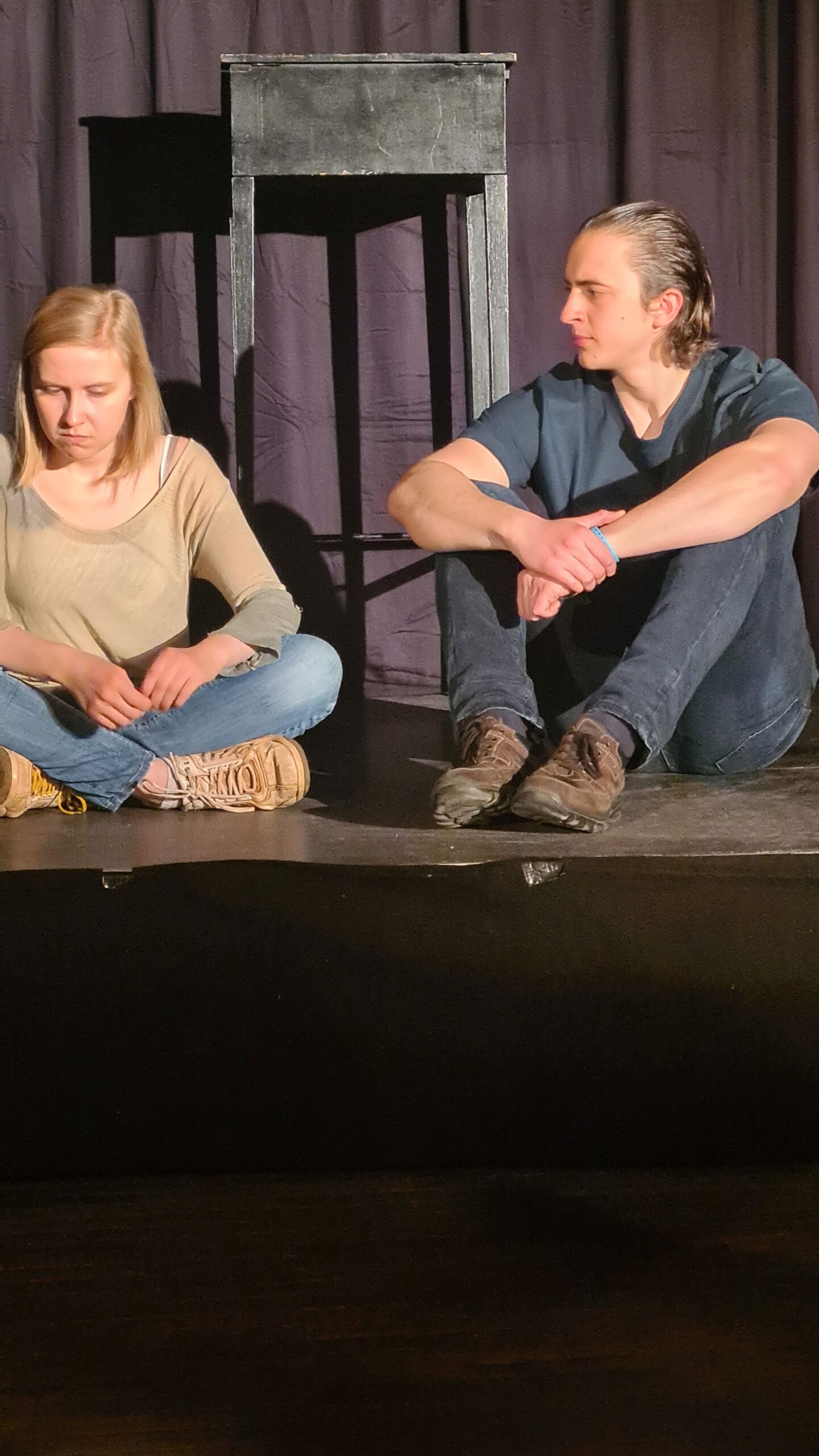 JugendohneGott_2Personen