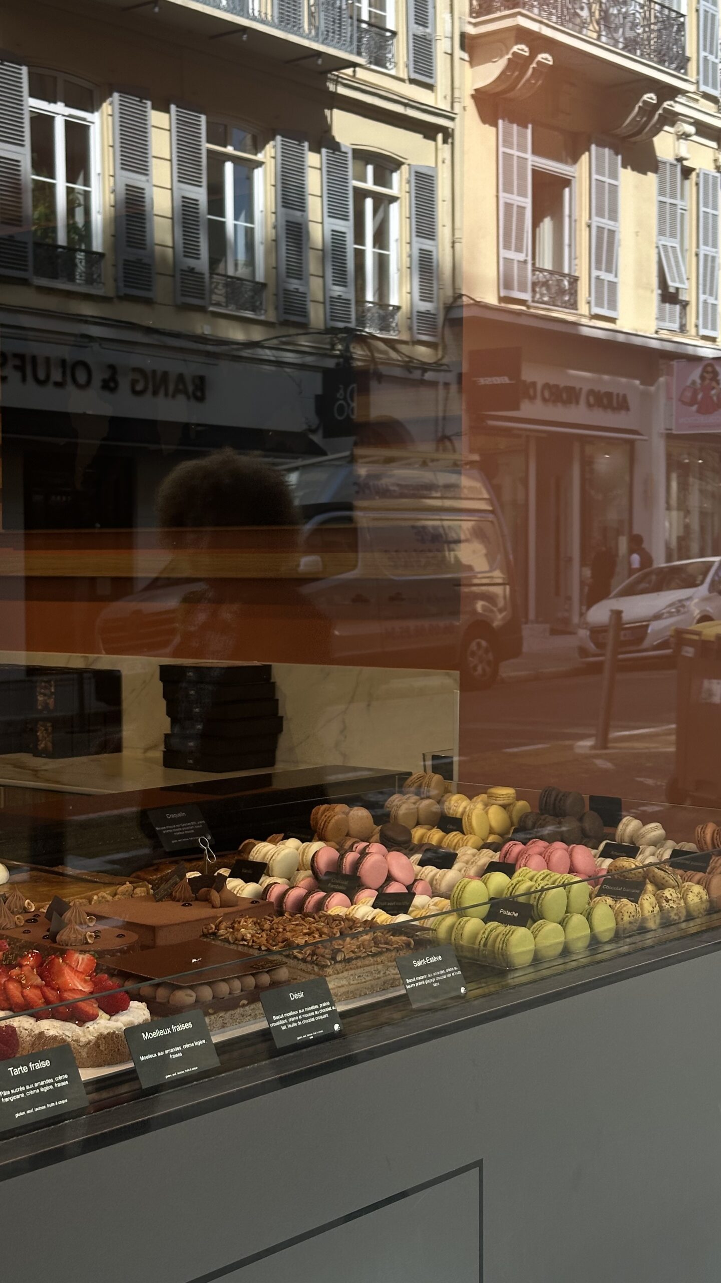 Pâtisserie mit Spiegelung